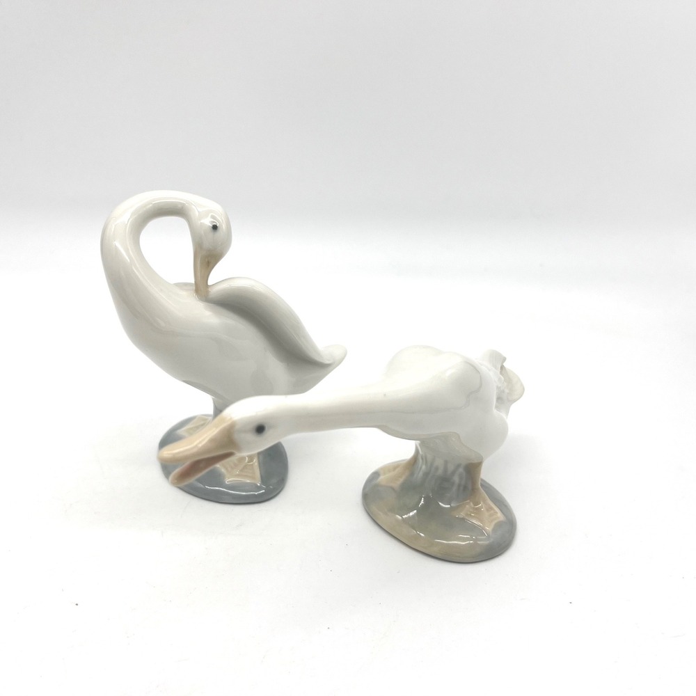 Lladro Porcelain Goose Figurine Set Preening & Outstretched Neck Made in Spain